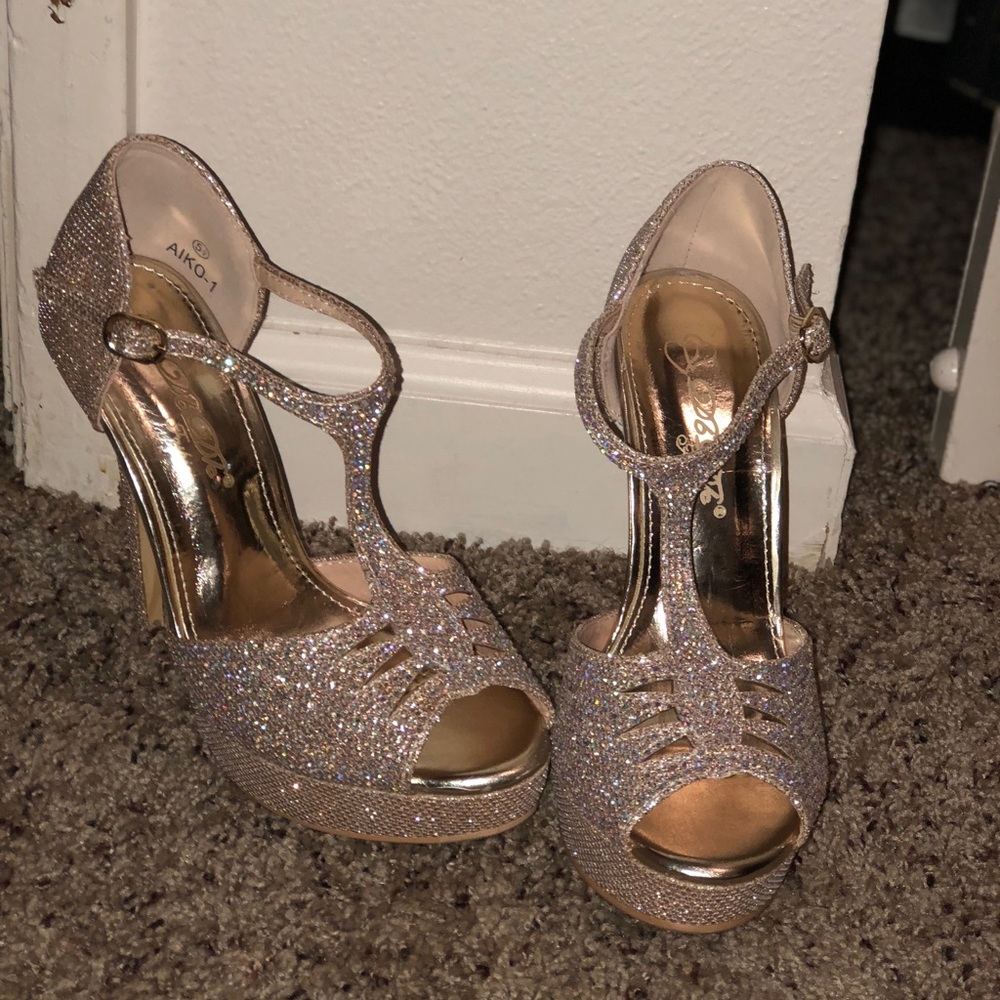Sparkly gold heels